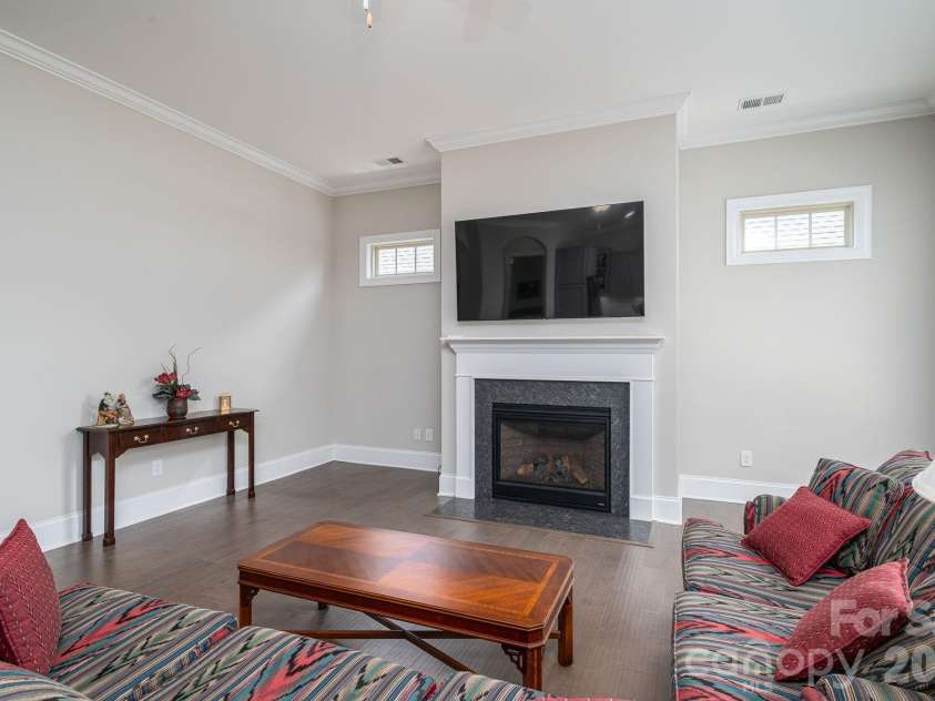 5247 Courtyard Lane, Belmont, NC 28012.  MLS# CAR4404937, YatesRealty ID 37931. 