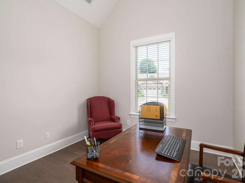 5247 Courtyard Lane, Belmont, NC 28012.  MLS# CAR4404937, YatesRealty ID 37931. 