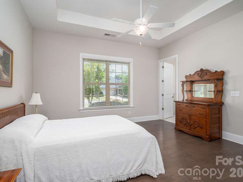 5247 Courtyard Lane, Belmont, NC 28012.  MLS# CAR4404937, YatesRealty ID 37931. 