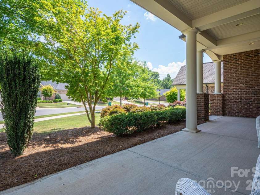 5247 Courtyard Lane, Belmont, NC 28012.  MLS# CAR4404937, YatesRealty ID 37931. 