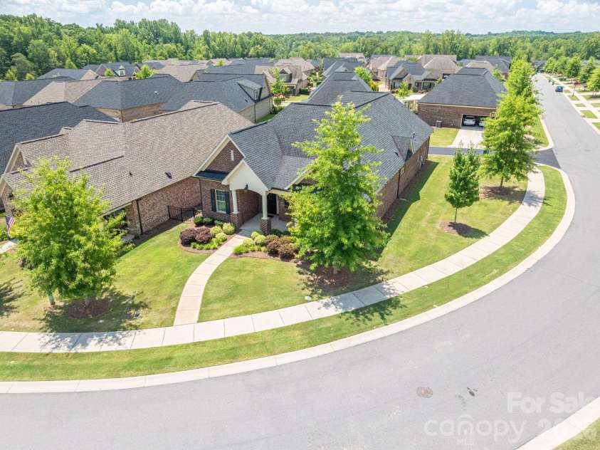 5247 Courtyard Lane, Belmont, NC 28012.  MLS# CAR4404937, YatesRealty ID 37931. Corner Lot!