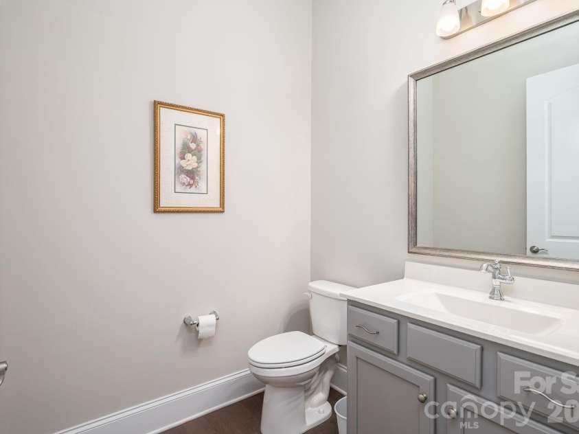 5247 Courtyard Lane, Belmont, NC 28012.  MLS# CAR4404937, YatesRealty ID 37931. Half bath.