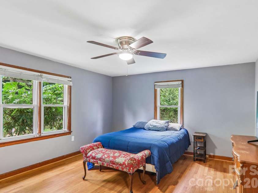 131 & 135 Boyd Avenue, Waynesville, NC 28786.  MLS# CAR4405344, YatesRealty ID 37934. 