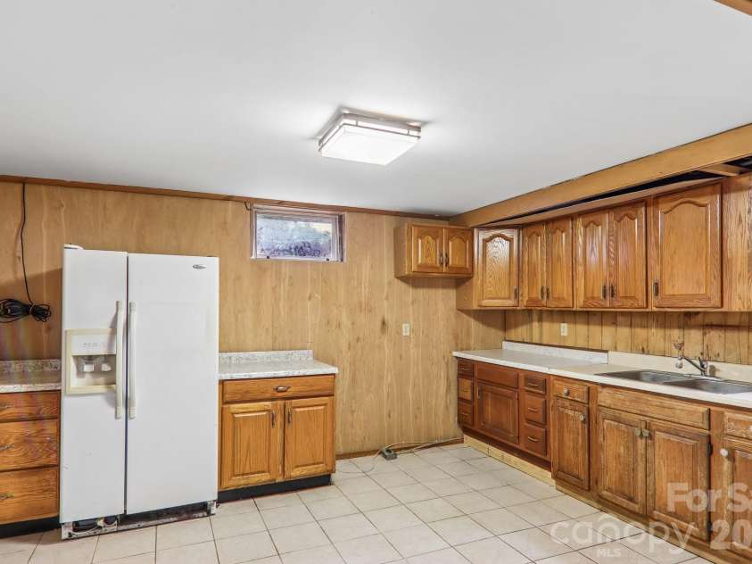 131 & 135 Boyd Avenue, Waynesville, NC 28786.  MLS# CAR4405344, YatesRealty ID 37934. 