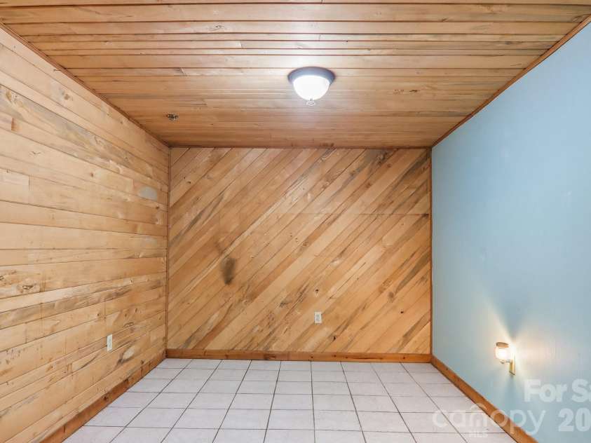 131 & 135 Boyd Avenue, Waynesville, NC 28786.  MLS# CAR4405344, YatesRealty ID 37934. 