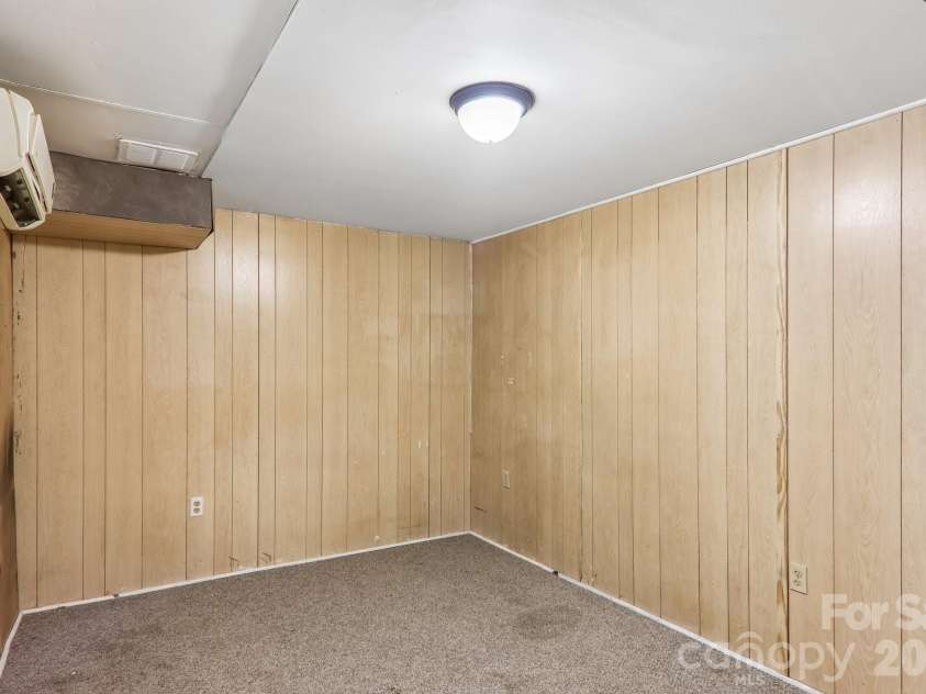131 & 135 Boyd Avenue, Waynesville, NC 28786.  MLS# CAR4405344, YatesRealty ID 37934. 