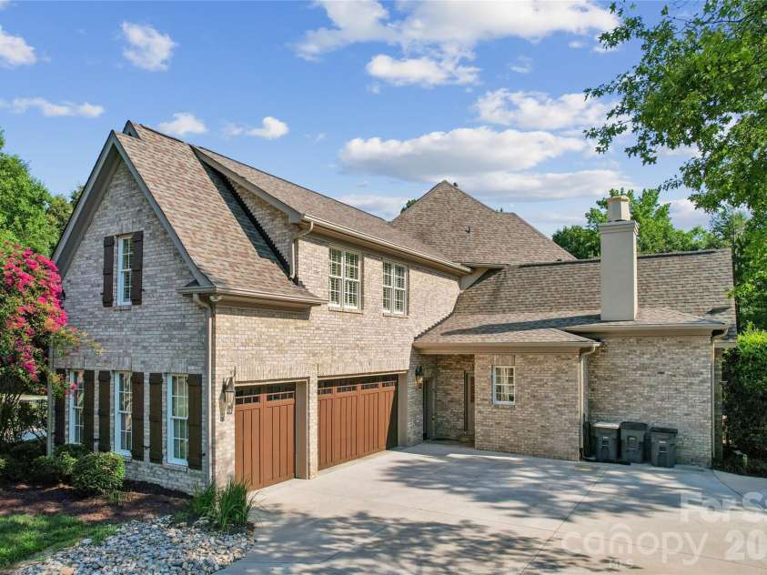 3637 Richwood Circle, Kannapolis, NC 28081.  MLS# CAR4397147, YatesRealty ID 37935. 