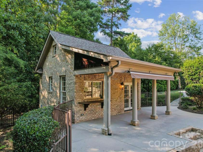 3637 Richwood Circle, Kannapolis, NC 28081.  MLS# CAR4397147, YatesRealty ID 37935. 
