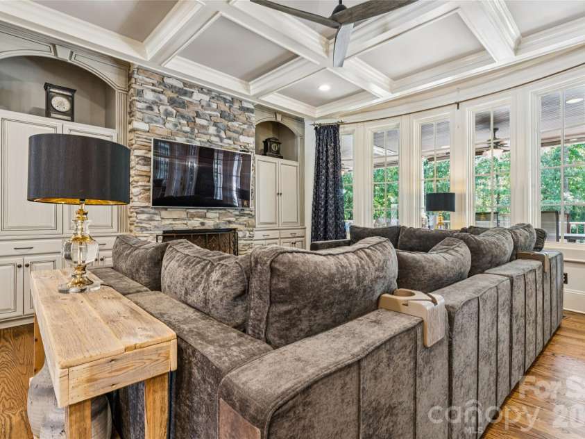 3637 Richwood Circle, Kannapolis, NC 28081.  MLS# CAR4397147, YatesRealty ID 37935. 