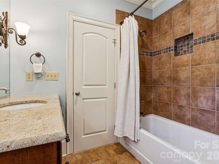 3637 Richwood Circle, Kannapolis, NC 28081.  MLS# CAR4397147, YatesRealty ID 37935. 