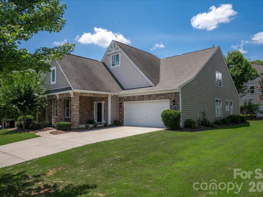 1030 Kaiser Way, Fort Mill, SC 29715.  MLS# CAR4397966, YatesRealty ID 37936. Exterior