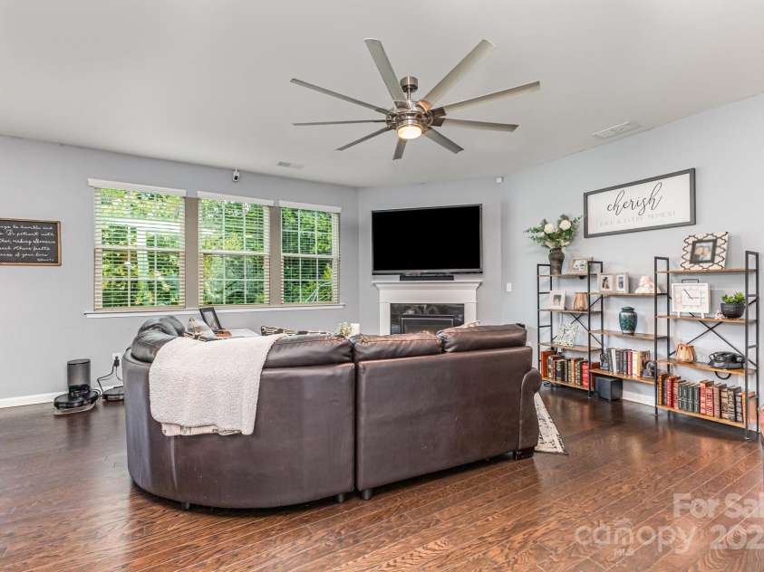 133 Lassen Lane, Mooresville, NC 28117.  MLS# CAR4288046, YatesRealty ID 3794. 