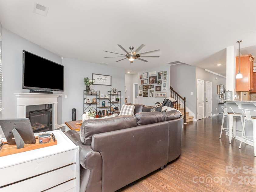 133 Lassen Lane, Mooresville, NC 28117.  MLS# CAR4288046, YatesRealty ID 3794. 