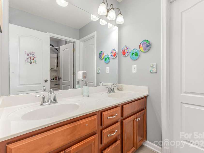 133 Lassen Lane, Mooresville, NC 28117.  MLS# CAR4288046, YatesRealty ID 3794. 