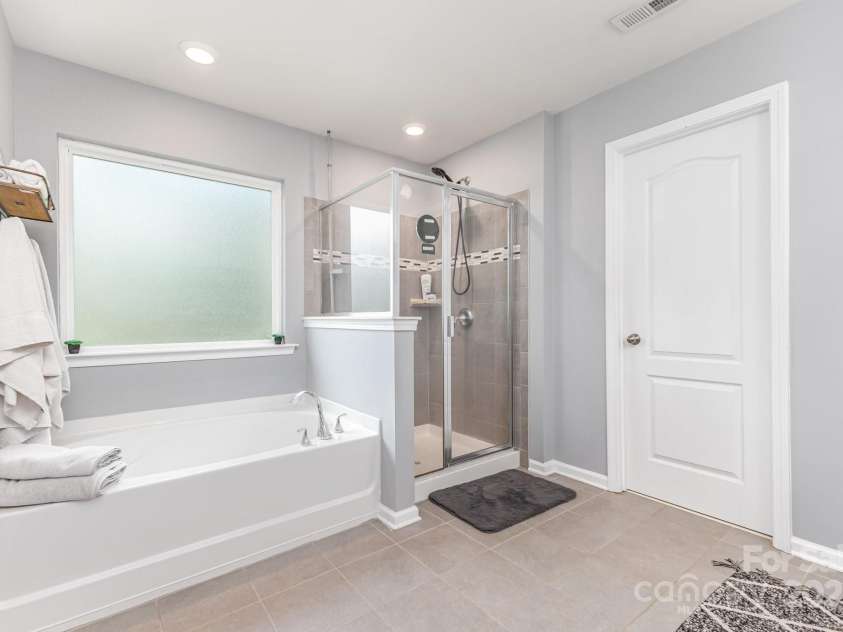 133 Lassen Lane, Mooresville, NC 28117.  MLS# CAR4288046, YatesRealty ID 3794. 