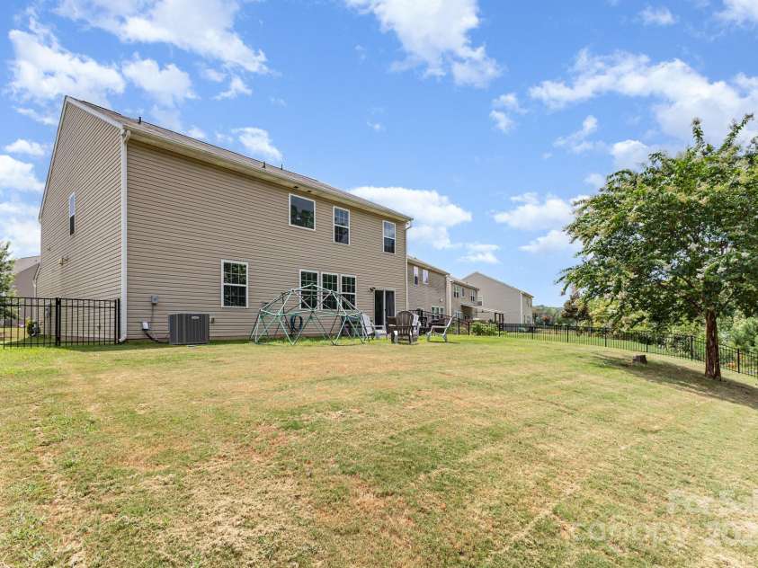 133 Lassen Lane, Mooresville, NC 28117.  MLS# CAR4288046, YatesRealty ID 3794. 