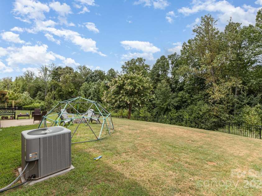 133 Lassen Lane, Mooresville, NC 28117.  MLS# CAR4288046, YatesRealty ID 3794. 