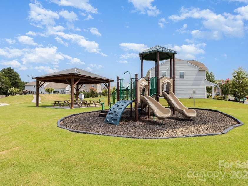 133 Lassen Lane, Mooresville, NC 28117.  MLS# CAR4288046, YatesRealty ID 3794. 