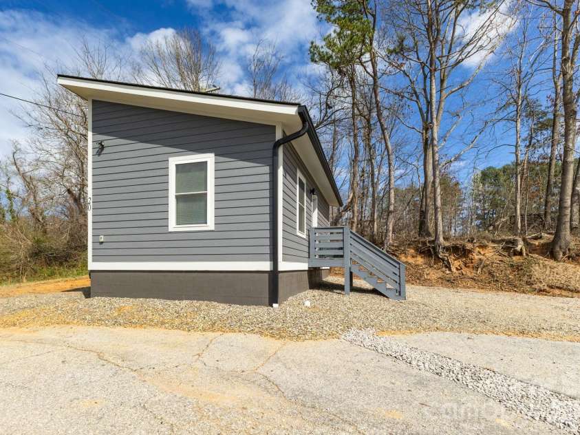 17 Red Leaf Road, Asheville, NC 28806.  MLS# CAR4356128, YatesRealty ID 3794. Built 2024