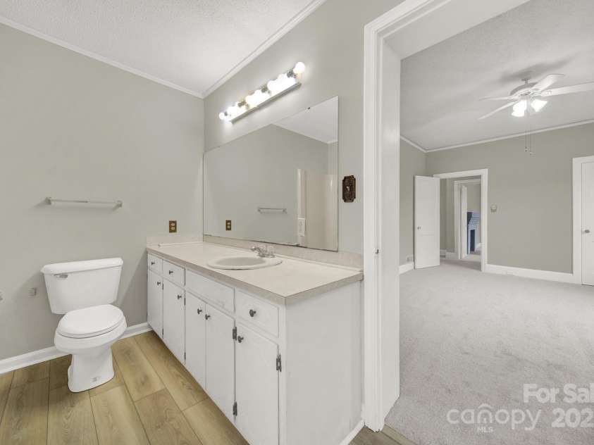 951 Cedar Street, Rock Hill, SC 29730.  MLS# CAR4210338, YatesRealty ID 3794. Primary Bathroom