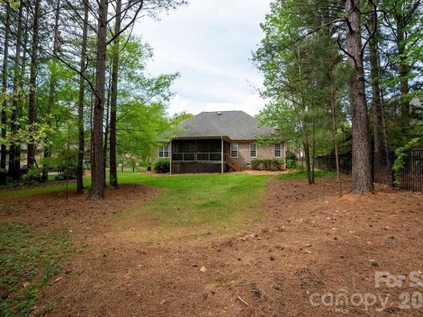 147 Honeysuckle Creek Loop, Mooresville, NC 28117.  MLS# CAR4368793, YatesRealty ID 37940. Back Yard w/ Park-Like Feel