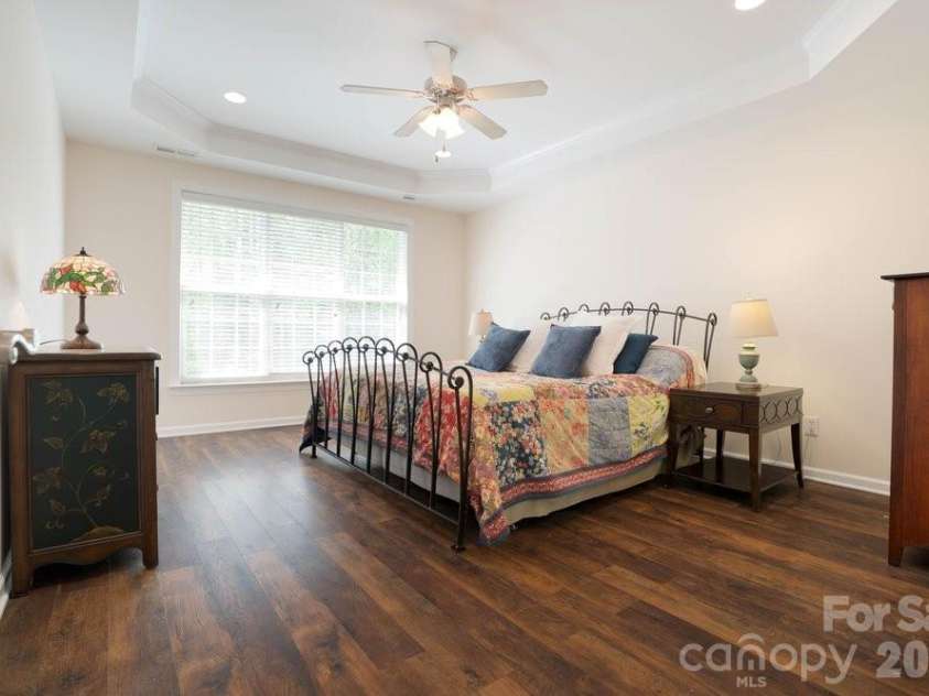 147 Honeysuckle Creek Loop, Mooresville, NC 28117.  MLS# CAR4368793, YatesRealty ID 37940. Oversized Primary Bedroom