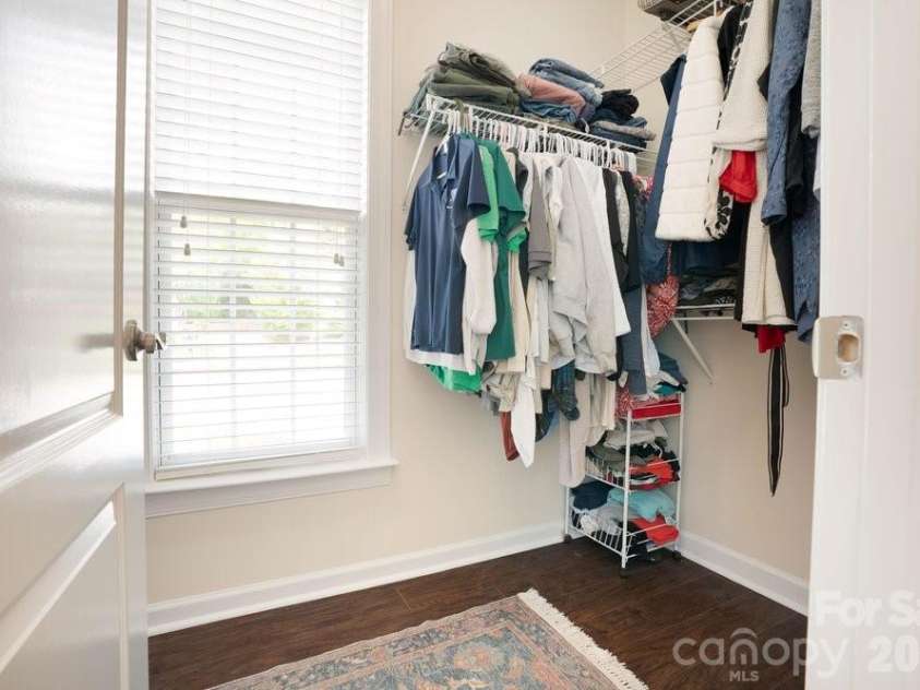 147 Honeysuckle Creek Loop, Mooresville, NC 28117.  MLS# CAR4368793, YatesRealty ID 37940. Primary Bath w/ Walk-in Closet