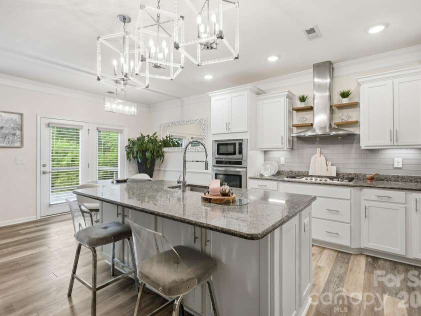4870 Summerside Drive, Clover, SC 29710.  MLS# CAR4394846, YatesRealty ID 37943. Kitchen