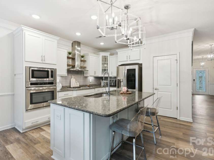 4870 Summerside Drive, Clover, SC 29710.  MLS# CAR4394846, YatesRealty ID 37943. Kitchen