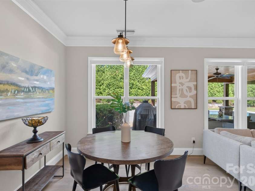 10601 Waxhaw Manor Drive, Waxhaw, NC 28173.  MLS# CAR4397302, YatesRealty ID 37944. 