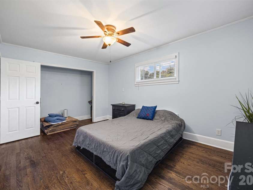 1411 Oakdale Road, Rock Hill, SC 29730.  MLS# CAR4399512, YatesRealty ID 37946. 