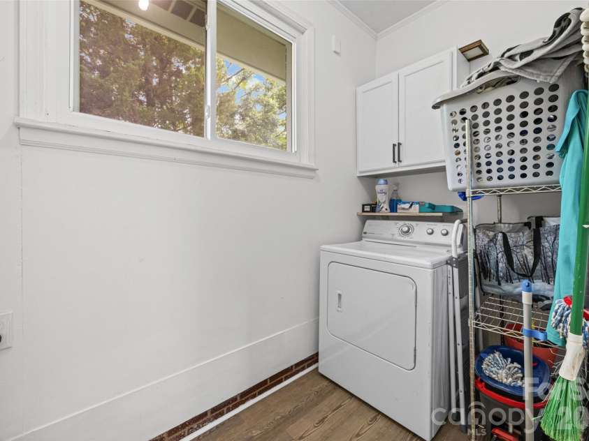 1411 Oakdale Road, Rock Hill, SC 29730.  MLS# CAR4399512, YatesRealty ID 37946. 