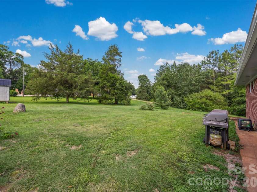 1411 Oakdale Road, Rock Hill, SC 29730.  MLS# CAR4399512, YatesRealty ID 37946. 