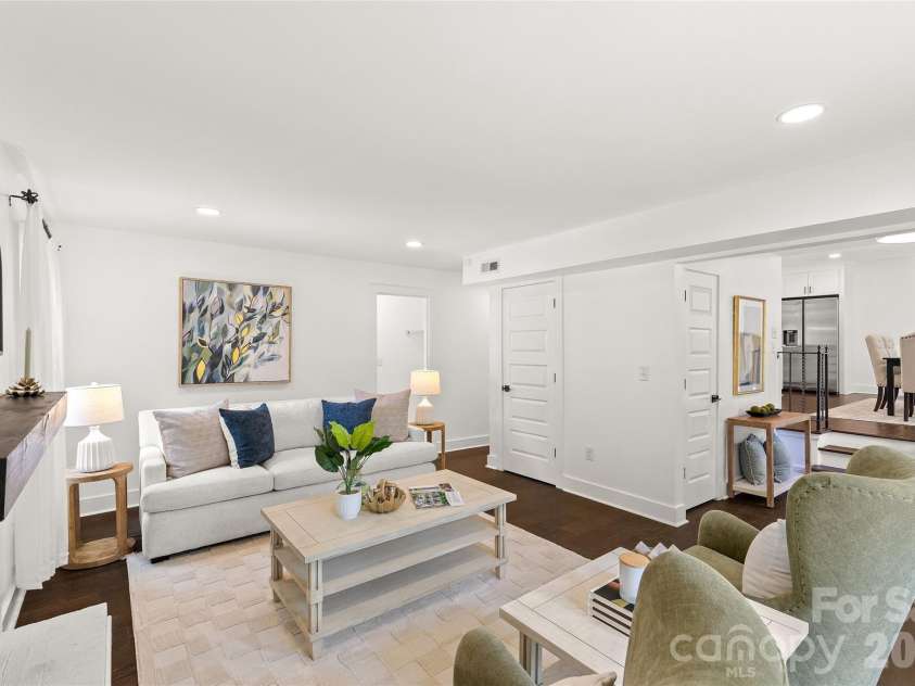 5416 Londonderry Road, Charlotte, NC 28210.  MLS# CAR4401068, YatesRealty ID 37948. 