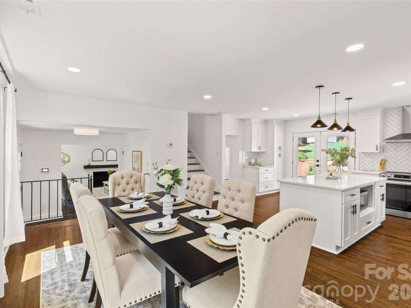 5416 Londonderry Road, Charlotte, NC 28210.  MLS# CAR4401068, YatesRealty ID 37948. 