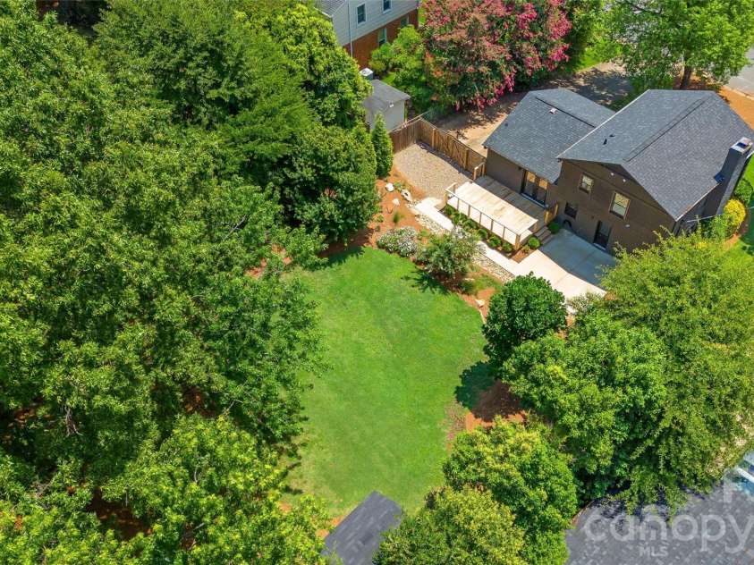 5416 Londonderry Road, Charlotte, NC 28210.  MLS# CAR4401068, YatesRealty ID 37948. 