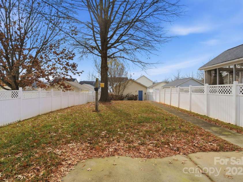 11635 Truan Lane, Cornelius, NC 28031.  MLS# CAR4320927, YatesRealty ID 3795. 