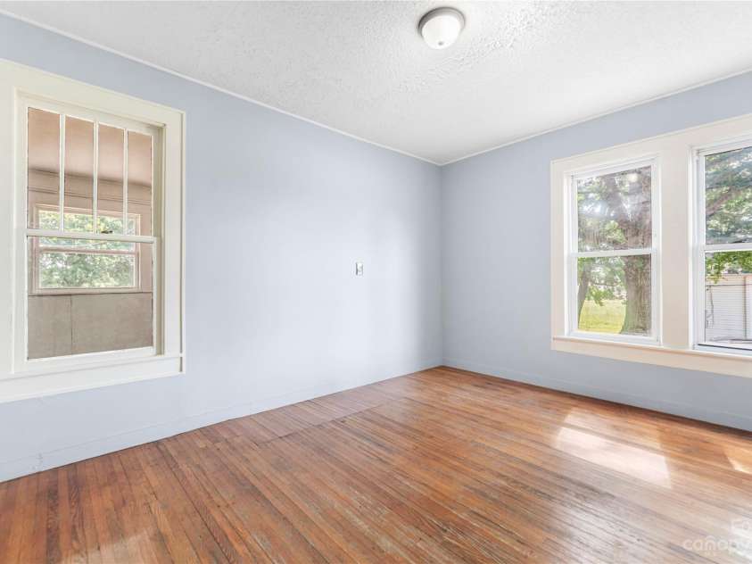 328 Miller Avenue, Statesville, NC 28677.  MLS# CAR4019961, YatesRealty ID 3795. 