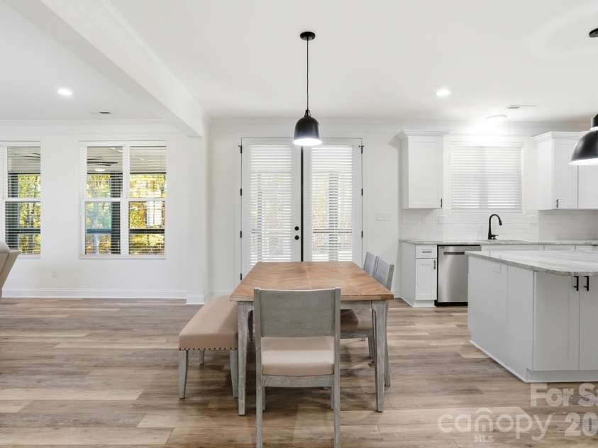 4105 Parkwood School Road, Monroe, NC 28112.  MLS# CAR4402329, YatesRealty ID 37950. Chef's Kitchen