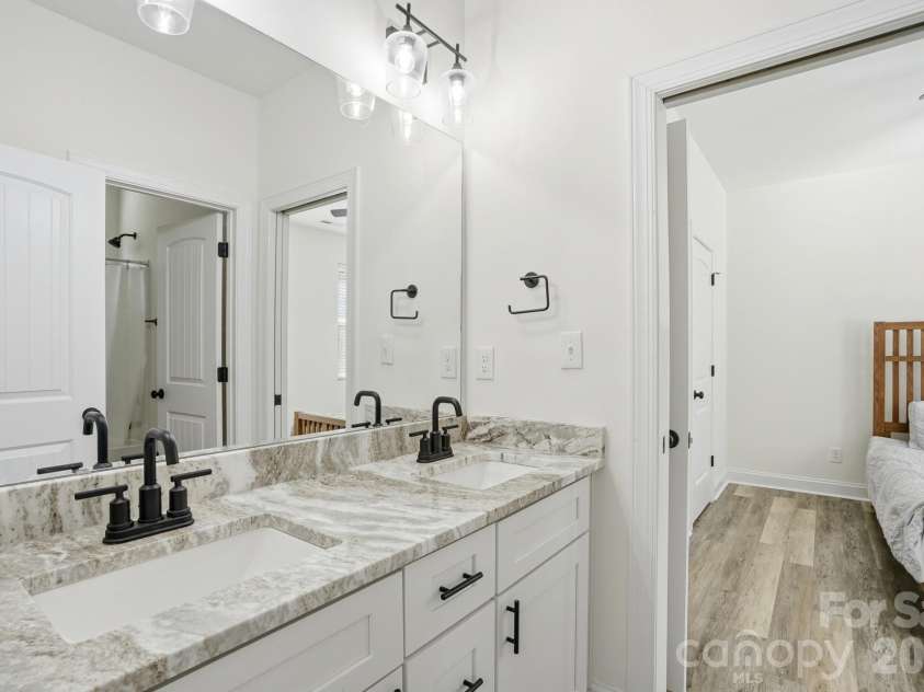 4105 Parkwood School Road, Monroe, NC 28112.  MLS# CAR4402329, YatesRealty ID 37950. Jack/Jill Bath