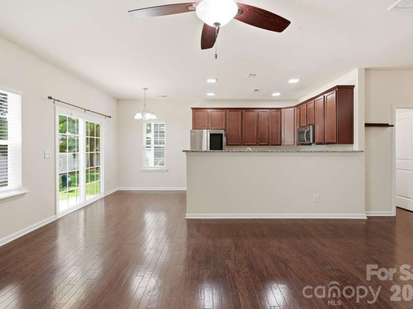 7323 Jane Parks Way, Charlotte, NC 28217.  MLS# CAR4402584, YatesRealty ID 37952. 