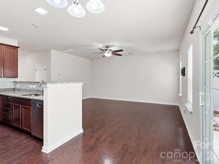 7323 Jane Parks Way, Charlotte, NC 28217.  MLS# CAR4402584, YatesRealty ID 37952. 