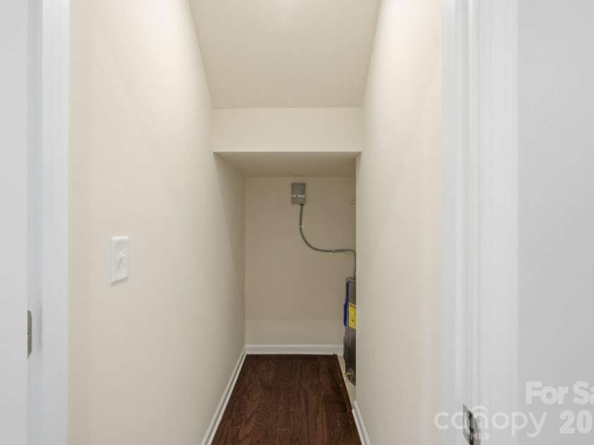 7323 Jane Parks Way, Charlotte, NC 28217.  MLS# CAR4402584, YatesRealty ID 37952. 