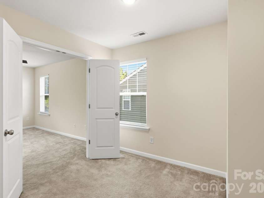 7323 Jane Parks Way, Charlotte, NC 28217.  MLS# CAR4402584, YatesRealty ID 37952. 