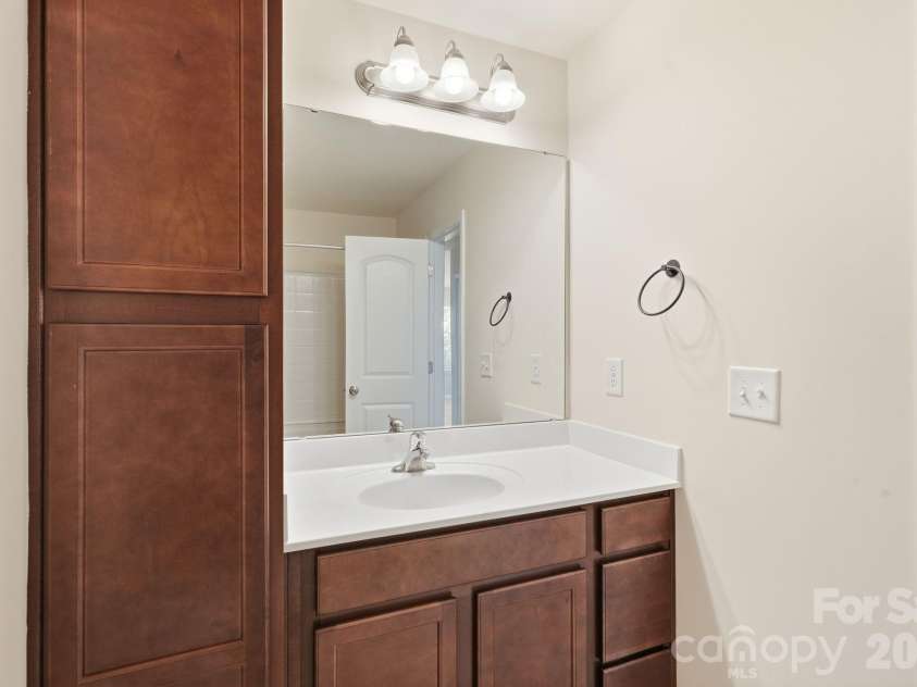 7323 Jane Parks Way, Charlotte, NC 28217.  MLS# CAR4402584, YatesRealty ID 37952. 