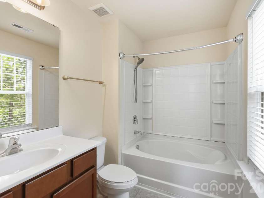 7323 Jane Parks Way, Charlotte, NC 28217.  MLS# CAR4402584, YatesRealty ID 37952. 