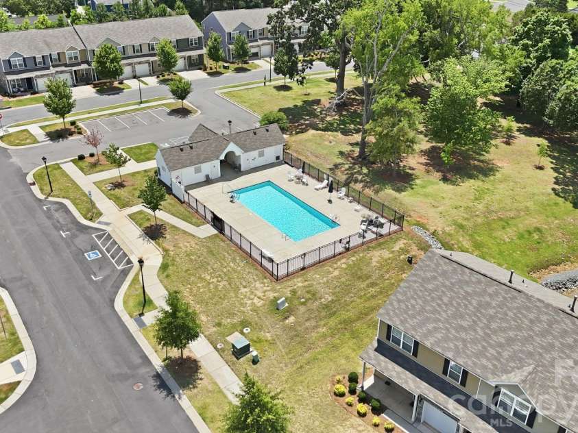 7323 Jane Parks Way, Charlotte, NC 28217.  MLS# CAR4402584, YatesRealty ID 37952. 