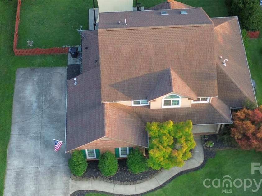 3267 Roberta Farms Court, Concord, NC 28027.  MLS# CAR4403102, YatesRealty ID 37953. 