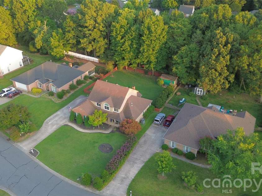 3267 Roberta Farms Court, Concord, NC 28027.  MLS# CAR4403102, YatesRealty ID 37953. 