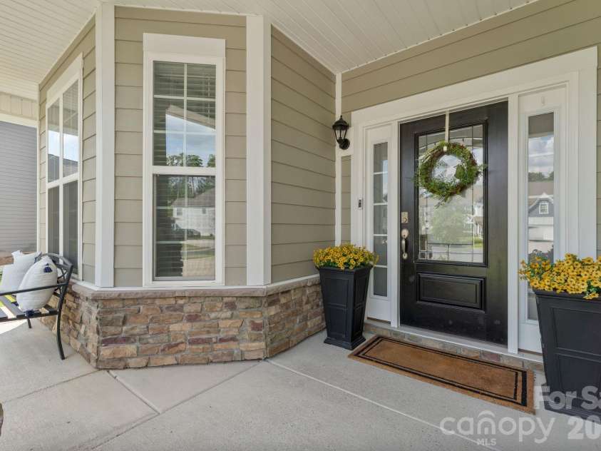 2409 Napa Terrace, Lake Wylie, SC 29710.  MLS# CAR4403646, YatesRealty ID 37954. 